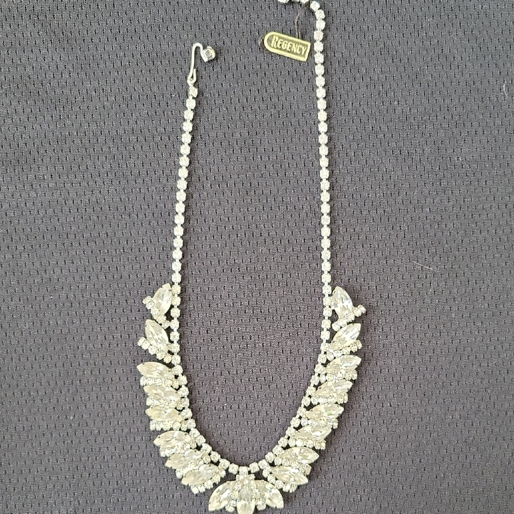 Regency Vintage Crystal Rhinestone Necklace - Picture 5 of 9